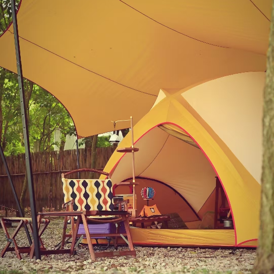 4-Season Double-Layer Luxury Glamping Large Dome Tent with Fish-Eye Star View Window